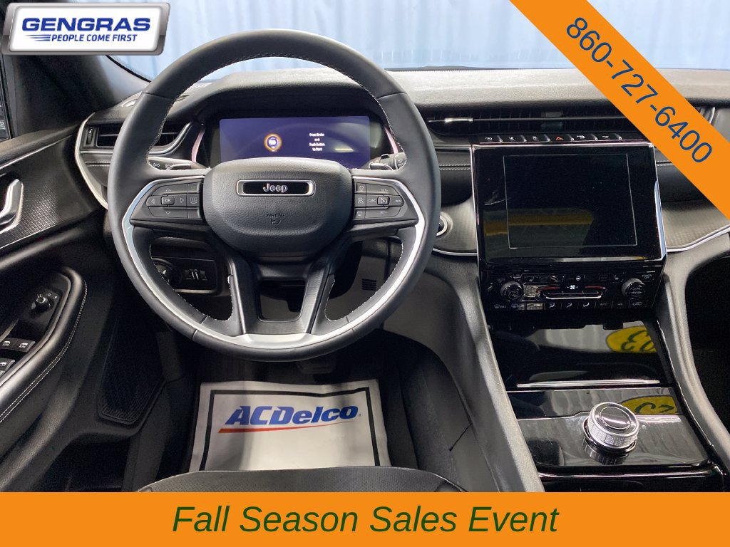 Used 2023 Jeep Grand Cherokee L Altitude AWD/4WD image 34
