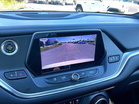 Used 2021 Chevrolet Blazer LT image 21