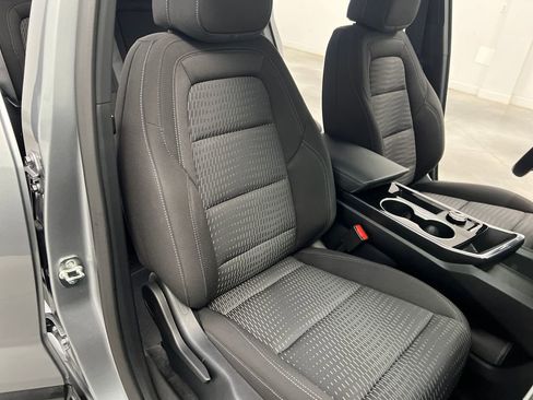 Used 2026 Chevrolet Equinox LT FWD image 22