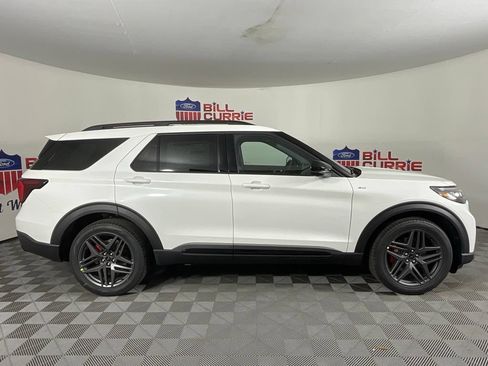New 2026 Ford Explorer ST-Line w/ ST-Line Street Pack RWD image 2