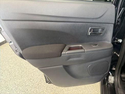Used 2024 Mitsubishi Outlander Sport AWD image 24