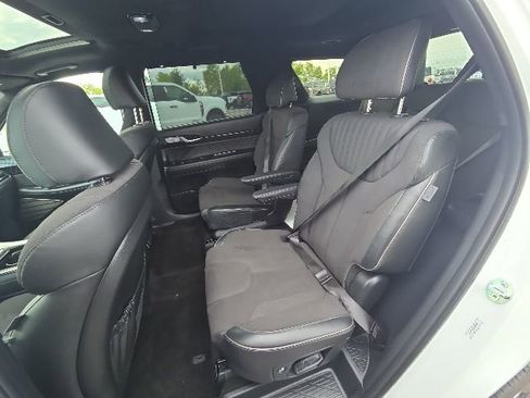 Used 2025 Hyundai Palisade Calligraphy AWD/4WD image 19