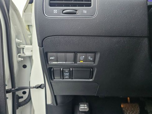 Used 2017 INFINITI QX80 4WD w/ Deluxe Technology Package image 31