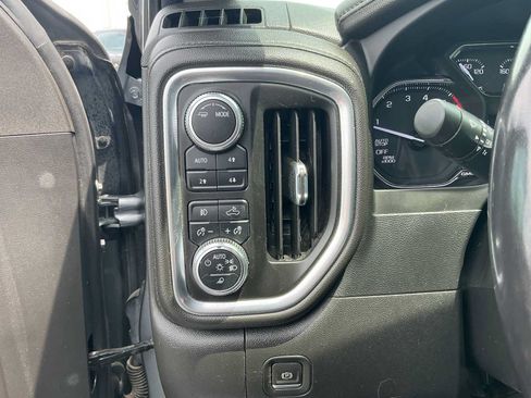 Used 2022 GMC Sierra 1500 SLT w/ SLT Premium Plus Package AWD/4WD image 14