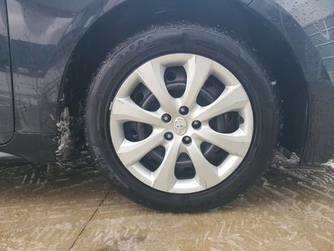 Used 2024 Toyota Corolla LE image 9