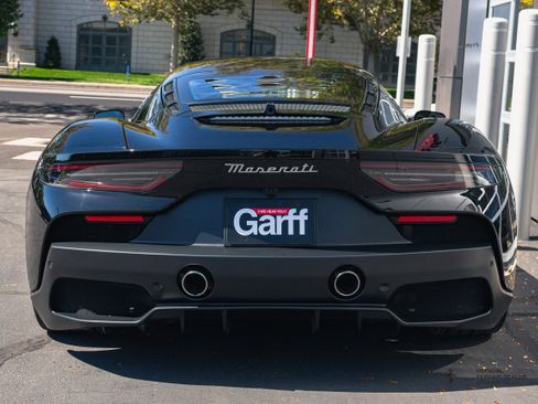 Used 2022 Maserati MC20 Coupe image 5