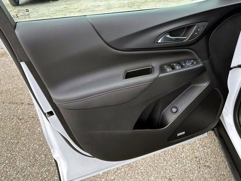Certified 2024 Chevrolet Equinox RS w/ RS Leather Package FWD image 17