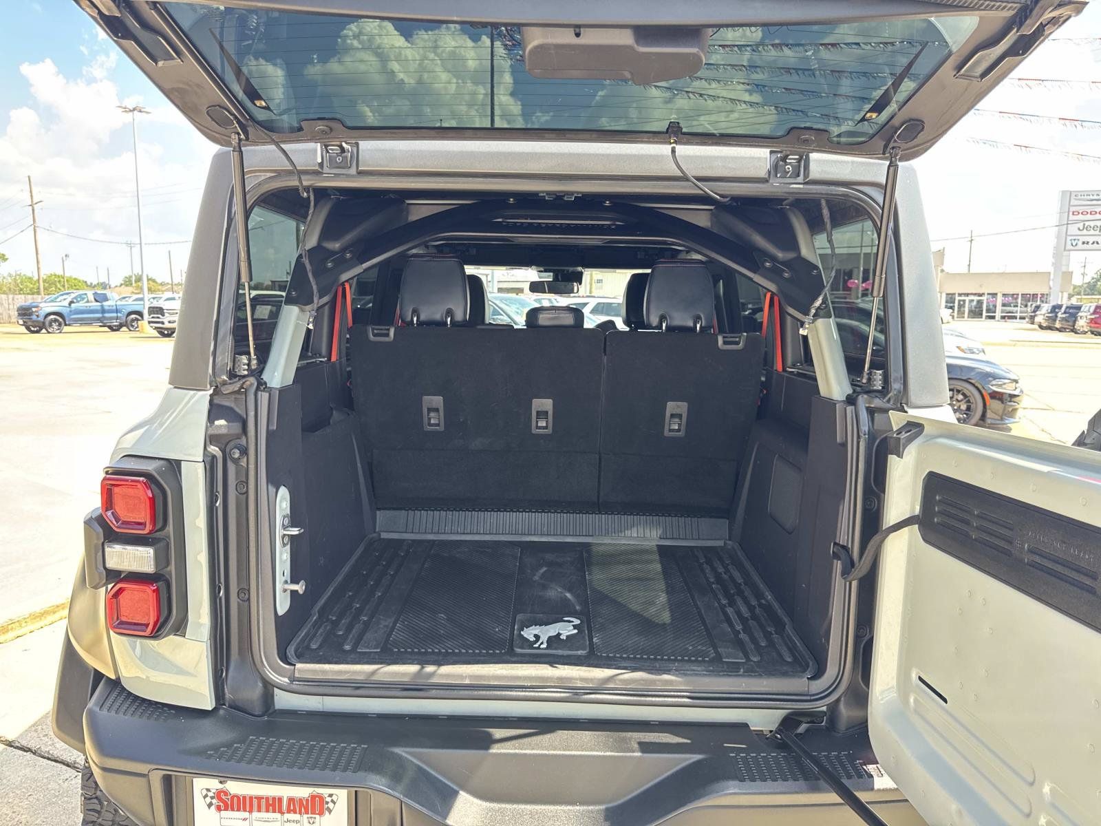 Used 2023 Ford Bronco Raptor AWD/4WD image 8
