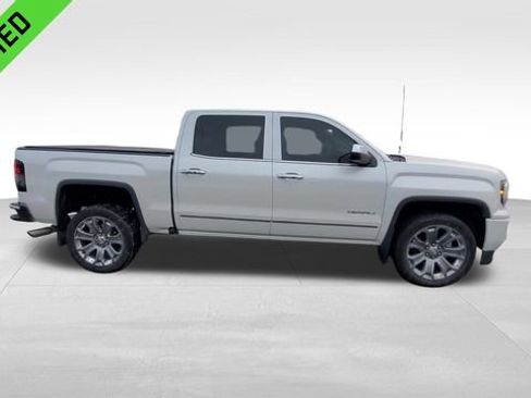 Used 2017 GMC Sierra 1500 Denali w/ Denali Ultimate Package image 10