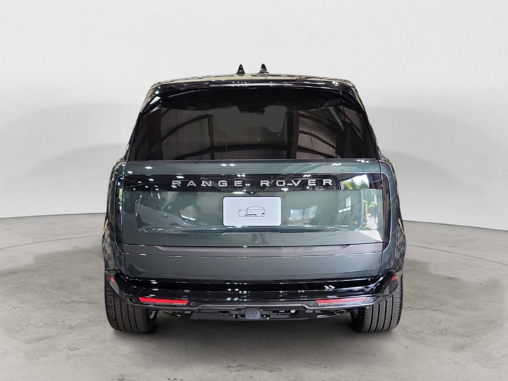 Used 2025 Land Rover Range Rover SE AWD/4WD image 4