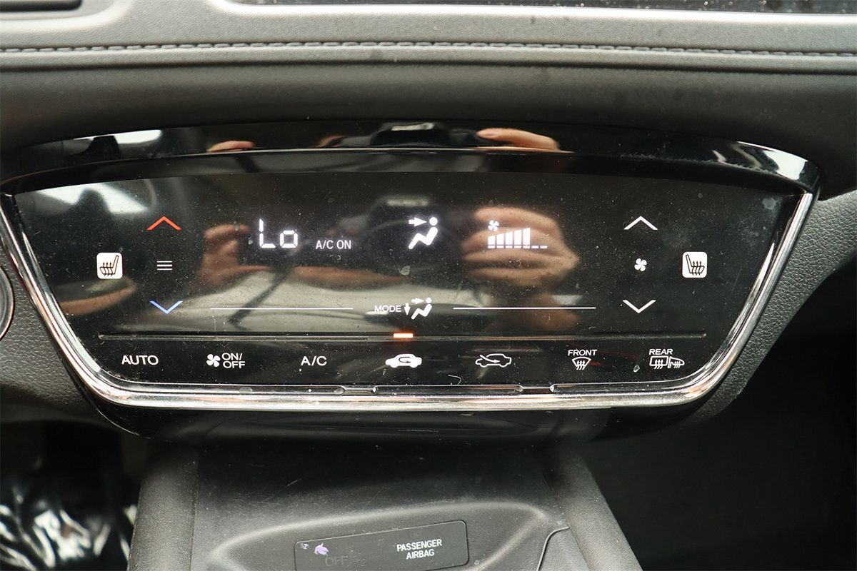 Used 2018 Honda HR-V EX image 32