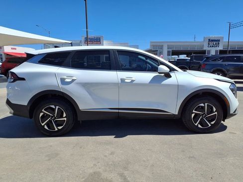 Certified 2023 Kia Sportage LX image 8