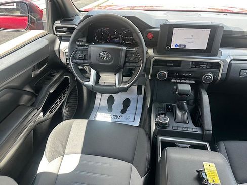 Certified 2025 Toyota Tacoma Limited AWD/4WD image 20