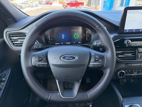 Used 2025 Ford Escape ST-Line image 23