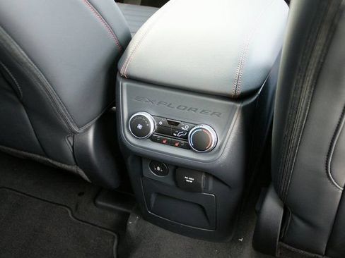 New 2026 Ford Explorer ST-Line w/ ST-Line Street Pack AWD/4WD image 40