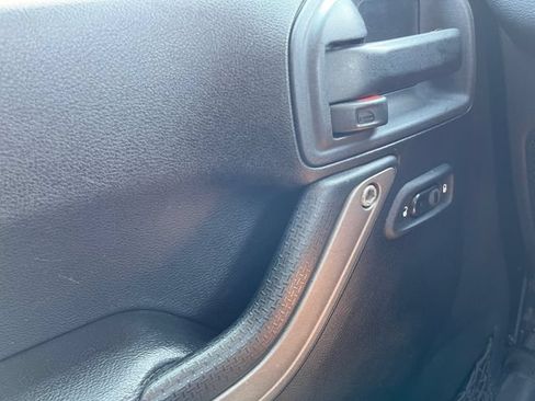 Used 2016 Jeep Wrangler Unlimited Sport AWD/4WD image 26