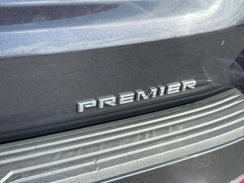 Certified 2025 Chevrolet Tahoe Premier image 32