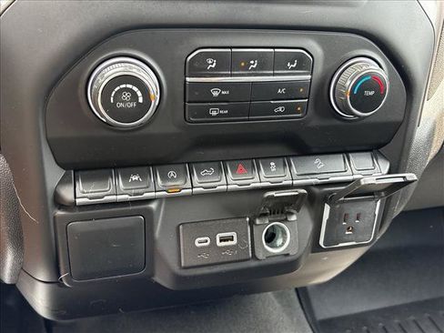 Certified 2022 Chevrolet Silverado 1500 Custom Trail Boss AWD/4WD image 14
