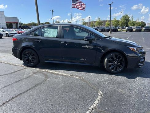 New 2026 Toyota Corolla SE FWD image 2
