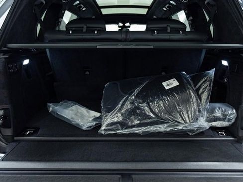 New 2026 BMW X7 M60i image 13