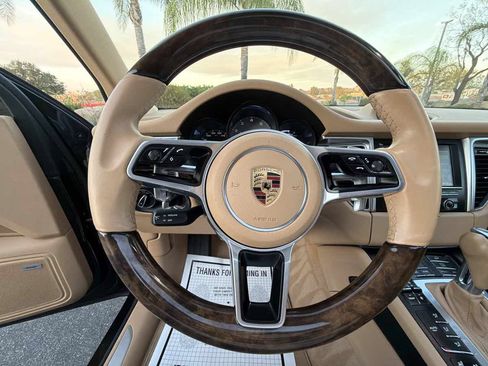 Used 2016 Porsche Macan S AWD/4WD image 34