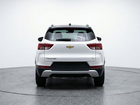 Used 2025 Chevrolet TrailBlazer LT FWD image 7