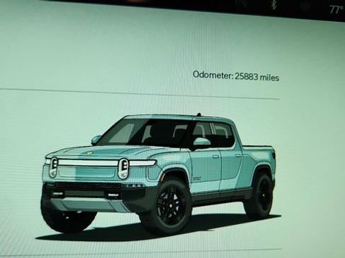 Used 2024 Rivian R1T Adventure image 40