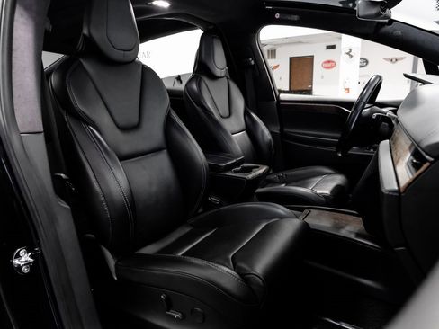 Used 2018 Tesla Model X P100D image 29