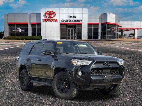 Used 2021 Toyota 4Runner SR5 Premium image 1