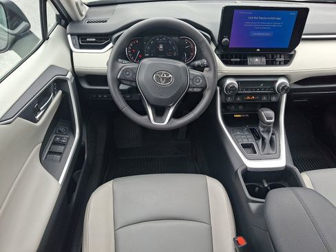 Used 2023 Toyota RAV4 XLE Premium AWD/4WD image 11