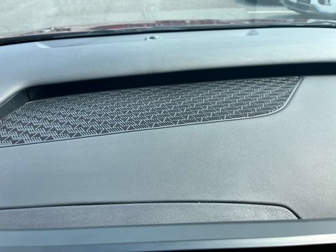 Used 2026 Kia Carnival FWD image 17