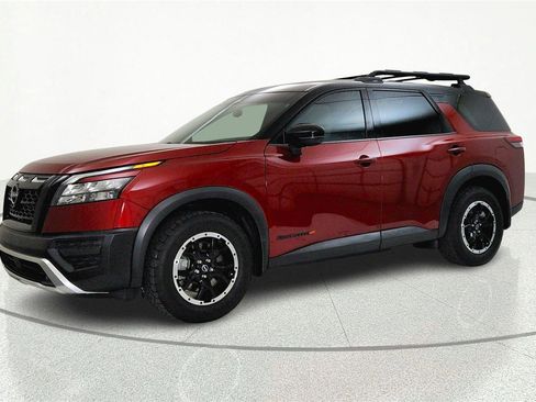 Used 2023 Nissan Pathfinder Rock Creek AWD/4WD image 3