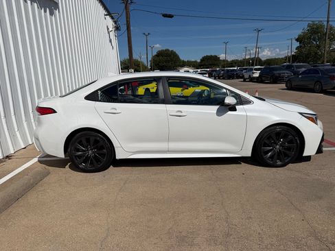 Used 2023 Toyota Corolla SE FWD image 8