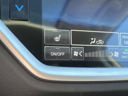 Certified 2025 Subaru Ascent Limited w/ Popular Package #1 image 34