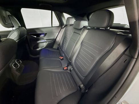 Used 2026 Mercedes-Benz GLC 300 4MATIC image 25