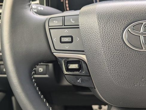 Used 2026 Toyota Camry SE FWD image 21