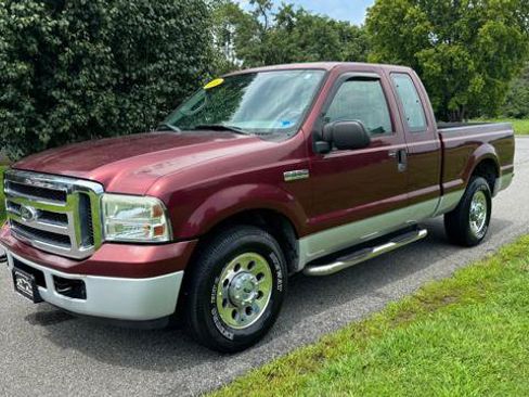 Used 2006 Ford F250 XL RWD image 2