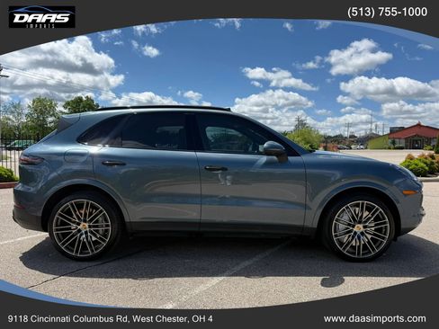 Used 2019 Porsche Cayenne S AWD/4WD image 14