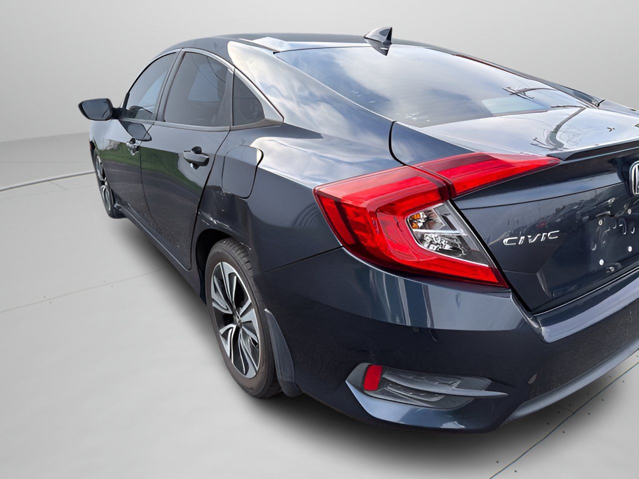 Used 2016 Honda Civic EX-T image 11