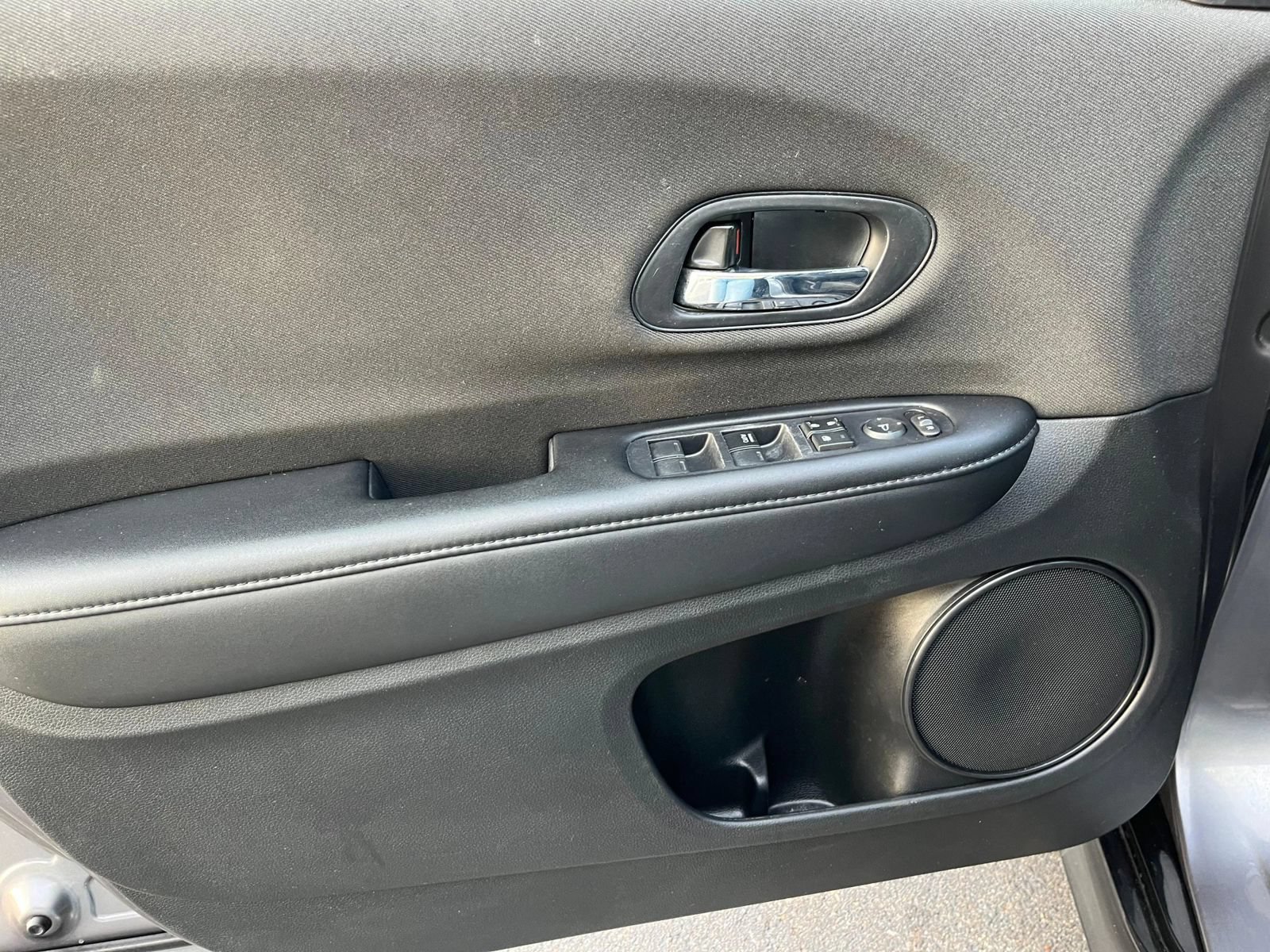 Used 2021 Honda HR-V Sport image 45
