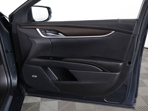 Used 2018 Cadillac XTS Luxury w/ Driver Awareness Package image 26