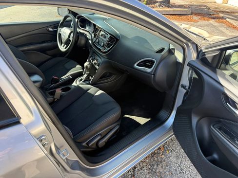 Used 2016 Dodge Dart SXT image 5