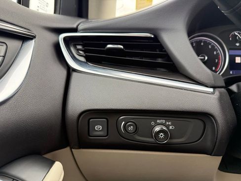 Used 2021 Buick Enclave Essence w/ Sound and Sites Package FWD image 12