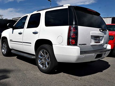 Used 2013 GMC Yukon Denali image 5