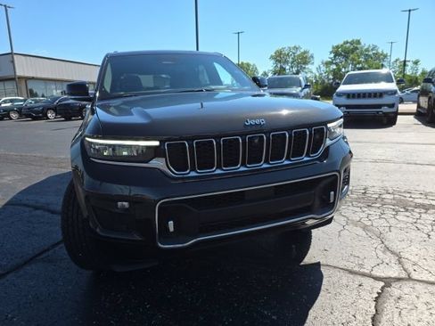 Used 2023 Jeep Grand Cherokee Overland w/ Adv Protech Group III AWD/4WD image 11