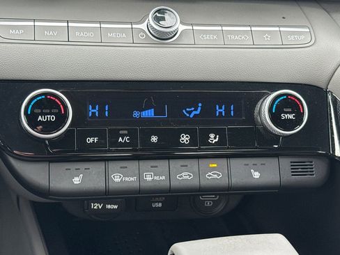 Certified 2023 Hyundai Elantra SEL w/ Convenience Package image 22