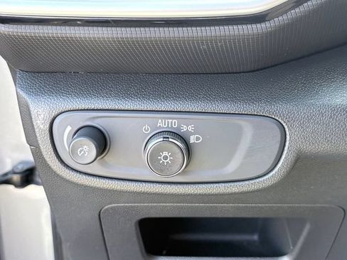 Used 2023 Chevrolet TrailBlazer LS FWD image 22