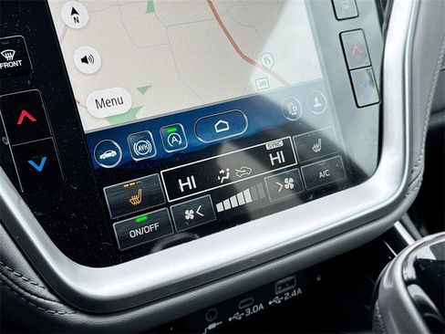 Used 2023 Subaru Outback Premium image 16