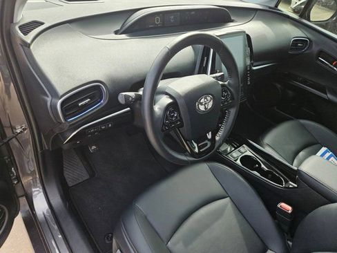 Used 2019 Toyota Prius Limited w/ Premium Convenience Package image 16