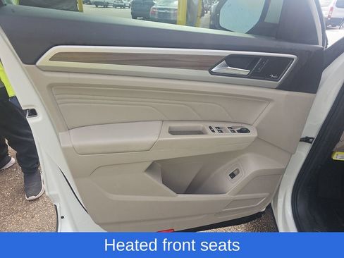 Used 2021 Volkswagen Atlas SEL Premium image 11